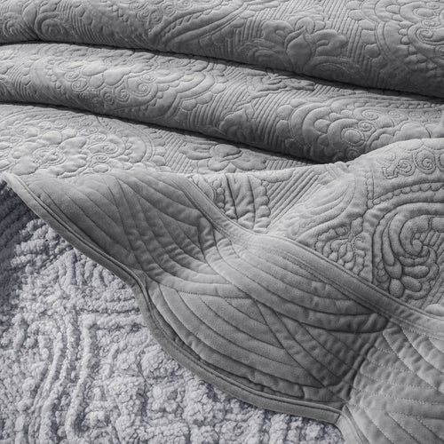 DaDa Bedding Elegant Micro Fleece Sherpa Bedspread Blanket Set -
